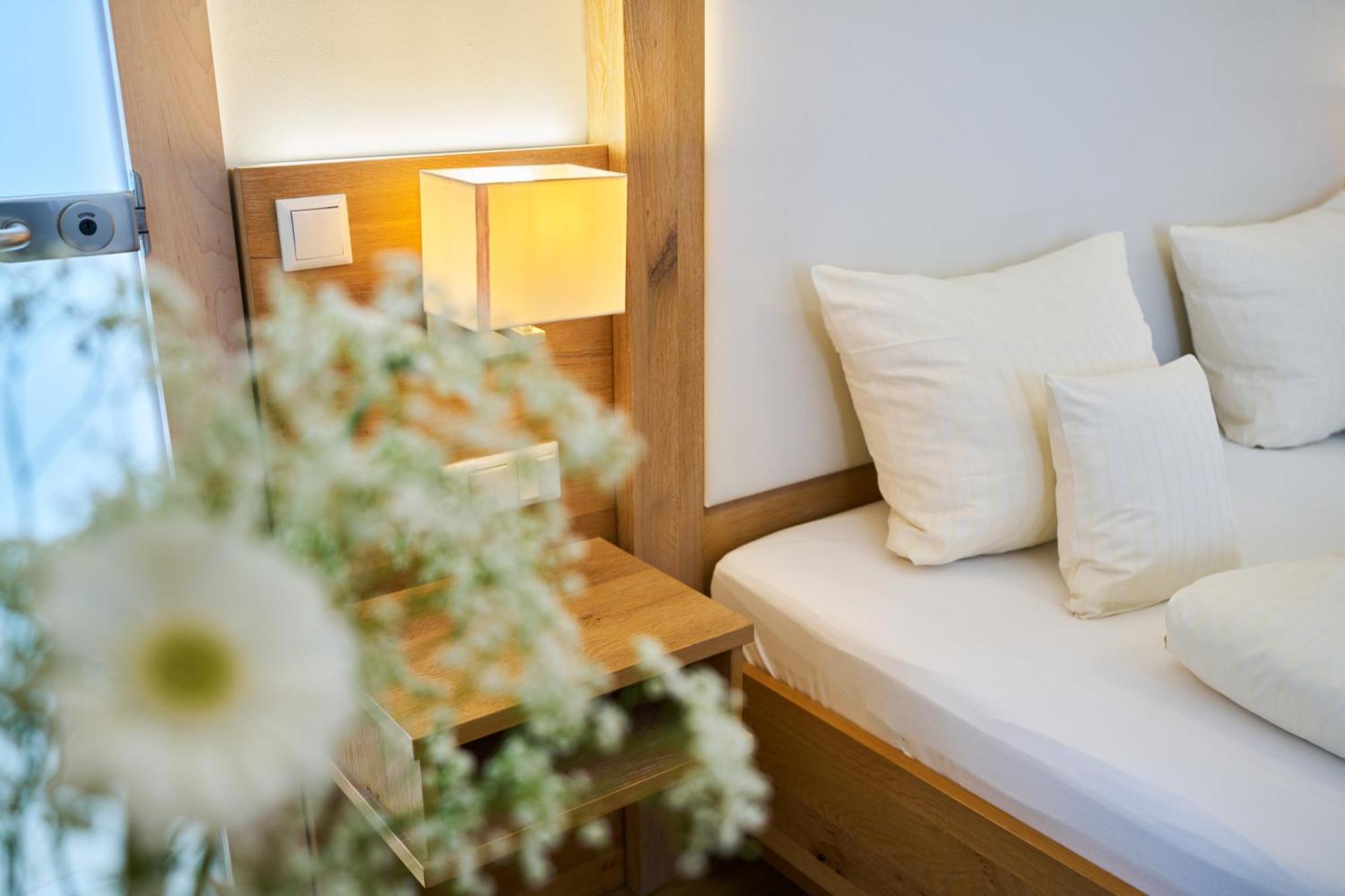 Wander Und Aktiv Hotel Roesslwirt Лам Екстериор снимка