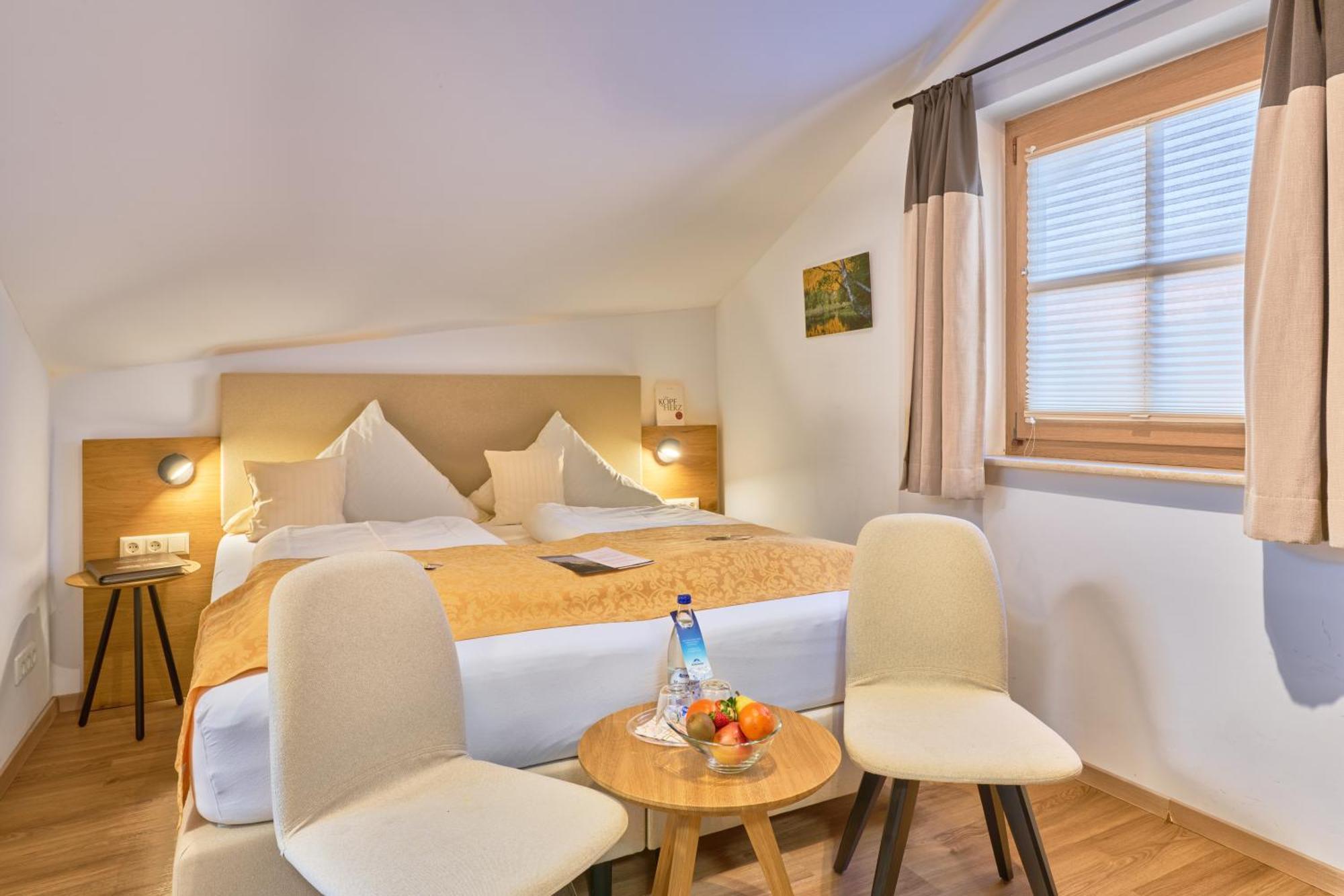 Wander Und Aktiv Hotel Roesslwirt Лам Екстериор снимка